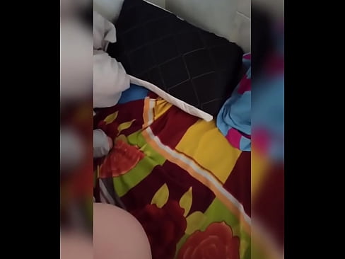 ❤️ Mwenzangu anakaa peke yake nyumbani kwa sababu mume wake anaenda likizo na mimi huchukua nafasi hiyo kumlamba na kumjaza maziwa. Ngono ❌️